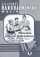 In München steht ein Hofbräuhaus 