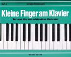 Kleine Finger am Klavier 8 