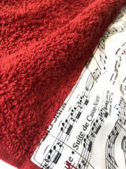 Handtuch rot, Nußknacker 