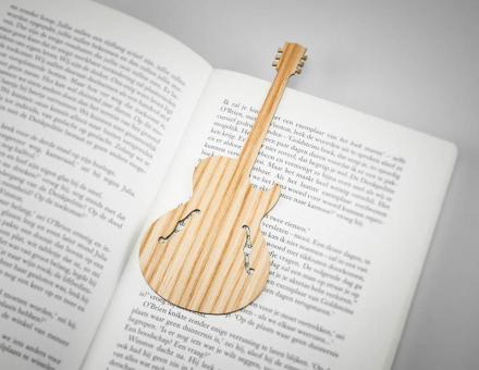 Lesezeichen Gitarre Eiche 