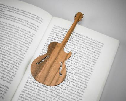 Lesezeichen Gitarre Walnuss 