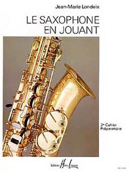 Saxophone en jouant 2 