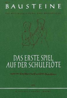 Das erste Spiel auf der Schulflöte 
