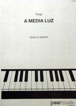 A Media Luz 