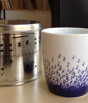 Becher und Dose - Wassermusik 