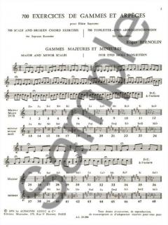 700 Exercices de Gammes et Arpeges (Roger Bernolin) 