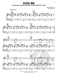 Kiss Me von MATT Slocum 