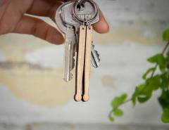 Schlüsselanhänger Drumstick Ahorn massiv 