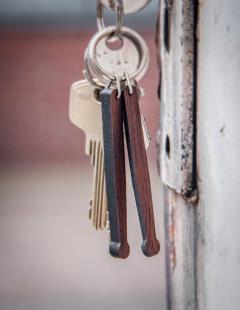 Schlüsselanhänger Drumstick Walnuss 