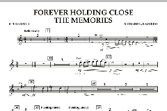 Forever Holding Close The Memories von Richard L. Saucedo (Download) 