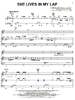 She Lives In My Lap von Outkast (Download) 