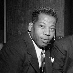 When The Lights Go On Again von Vaughn Monroe (Download) 