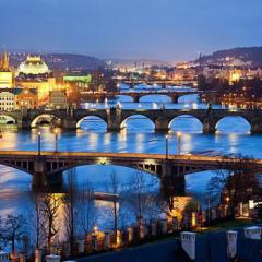 A Prague A Santiago von Michel Cywie (Download) 