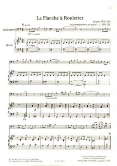 Poupée qui ferme les yeux + la planche à roulettes von Loïc Mallie 