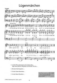 Die Katze tritt die Treppe krumm von Christa Roelcke 